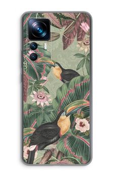 Tropical jungle toucan