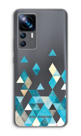 Coloured triangles blue