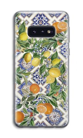 Blue tiles, lemons and oranges