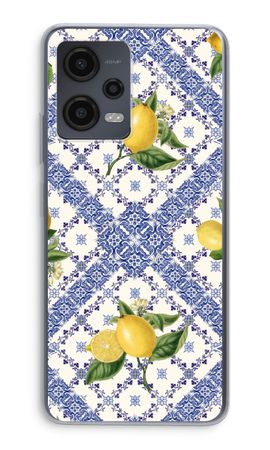 Blå kakelplattor och citroner