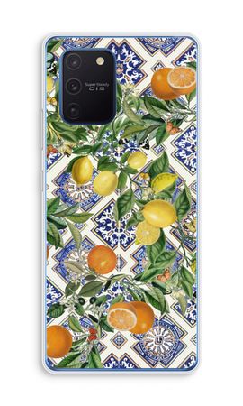 Blue tiles, lemons and oranges