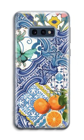 Blaue Fliesen und Orangen