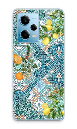 Blue tiles, lemons and oranges