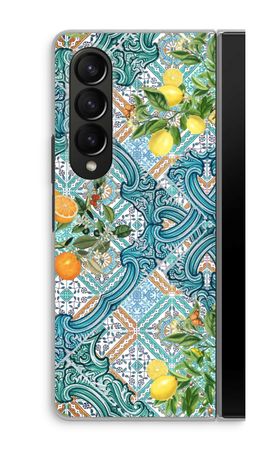 Blue tiles, lemons and oranges