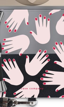 Hands pink
