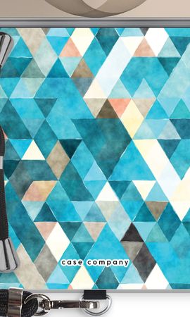 Coloured triangles blue