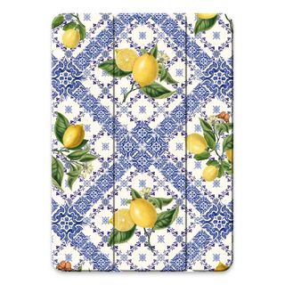 Blue tiles and lemons
