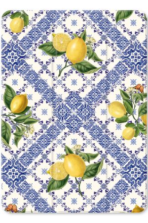 Blue tiles and lemons