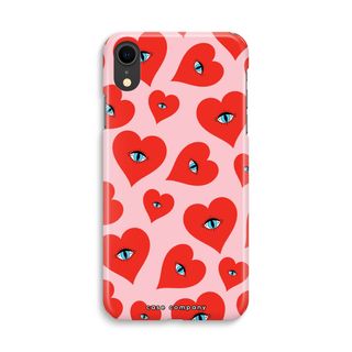 Ojos de corazón rojo