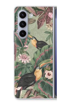 Tropical jungle toucan