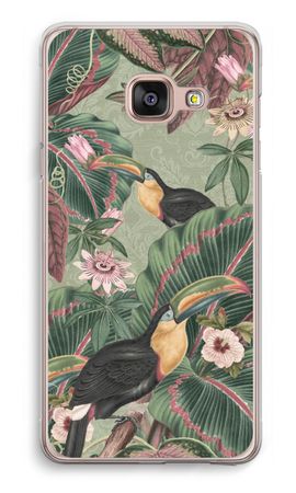 Tropical jungle toucan