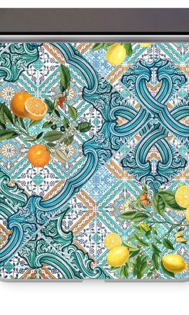 Blue tiles, lemons and oranges