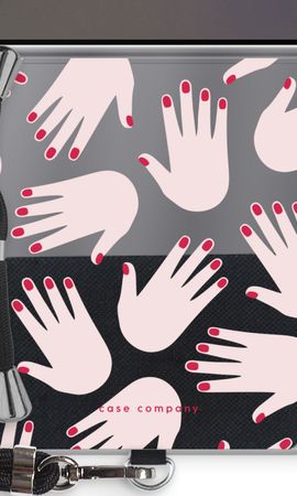 Hands pink